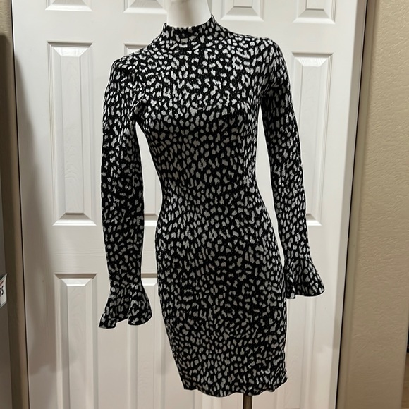 Michael Kors Dresses & Skirts - Michael Kors dress size extra small🎉🎊🎉🎊HOST PICK🎉🎊🎉🎊